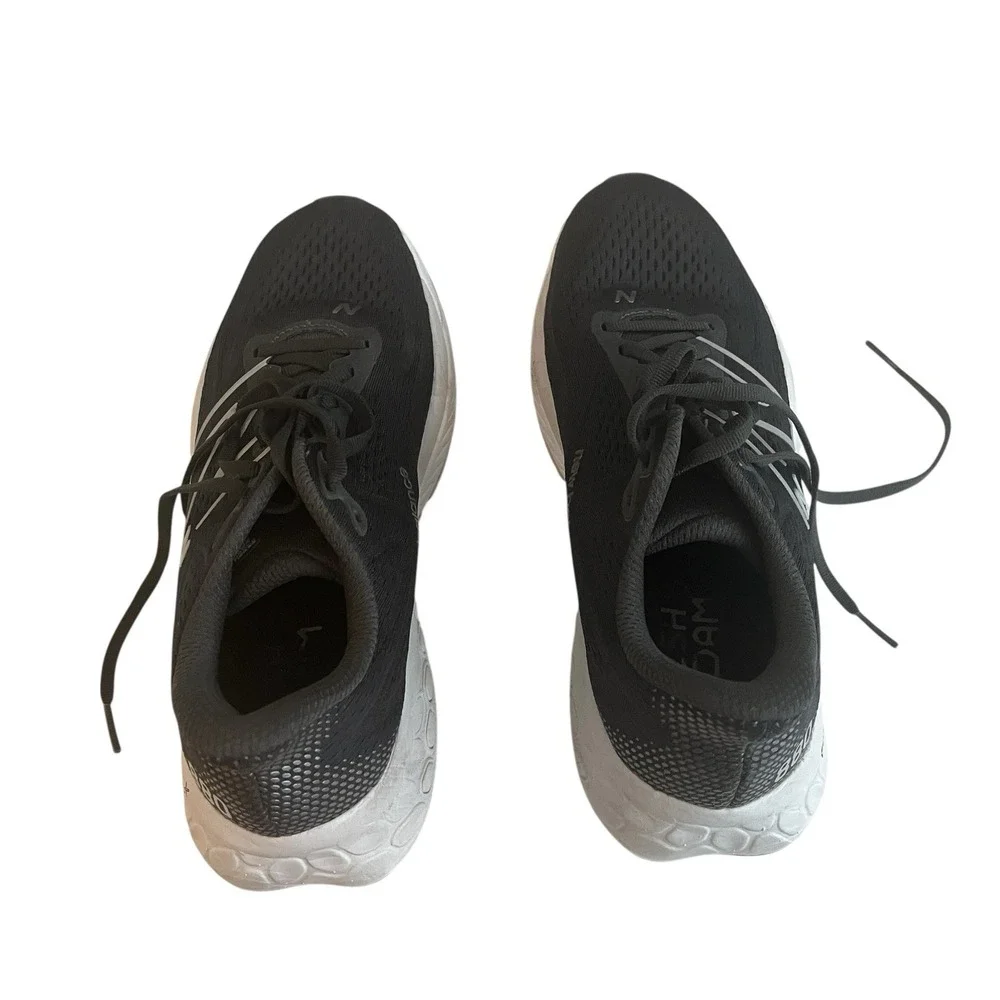 New Balance Size 9.5W / 8M Black Fresh Foam‎ 880 Sneaker Running Shoe